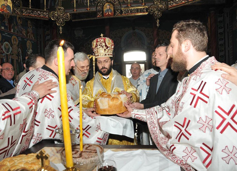 Metropolit Arsenios feiert mit serbischer Kirche in Wien