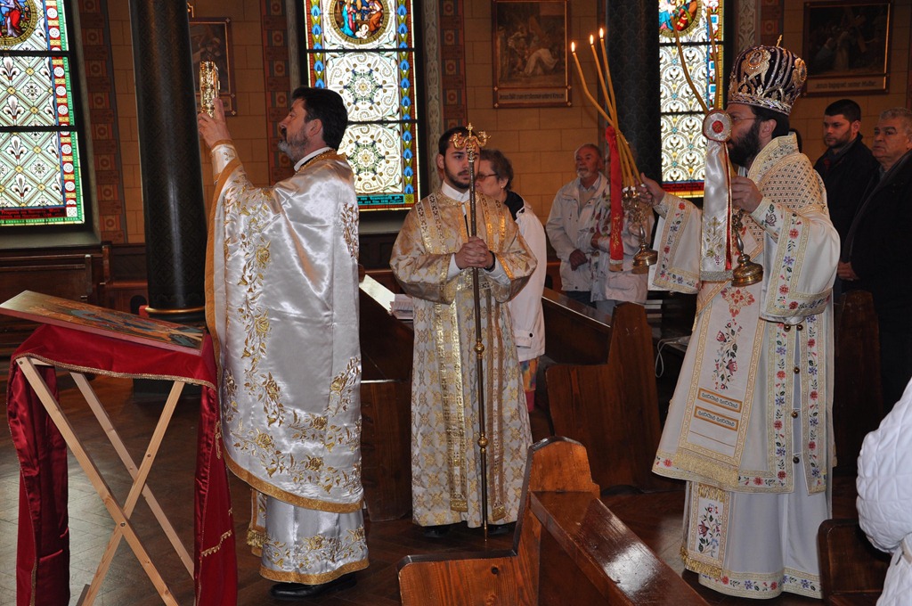 Metropolit Arsenios besucht Gläubige in Bregenz