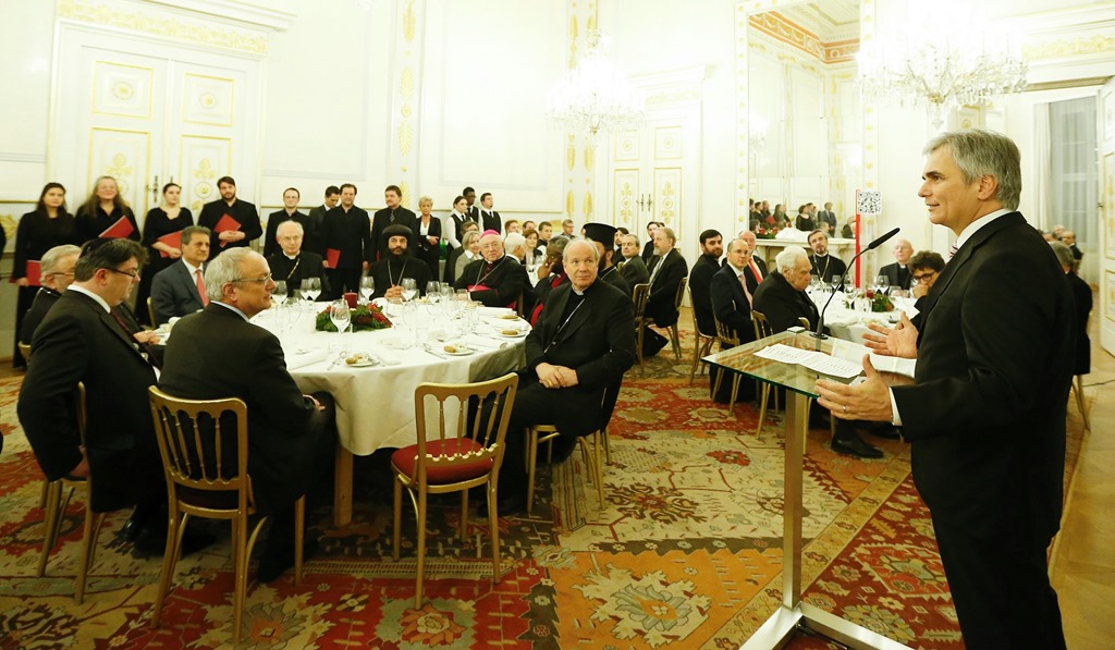 Orthodoxer Klerus bei Empfang im Bundeskanzleramt