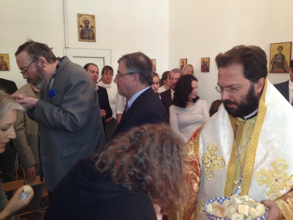 Metropolit Arsenios besucht griechisch-orthodoxe Gläubige in Ungarn