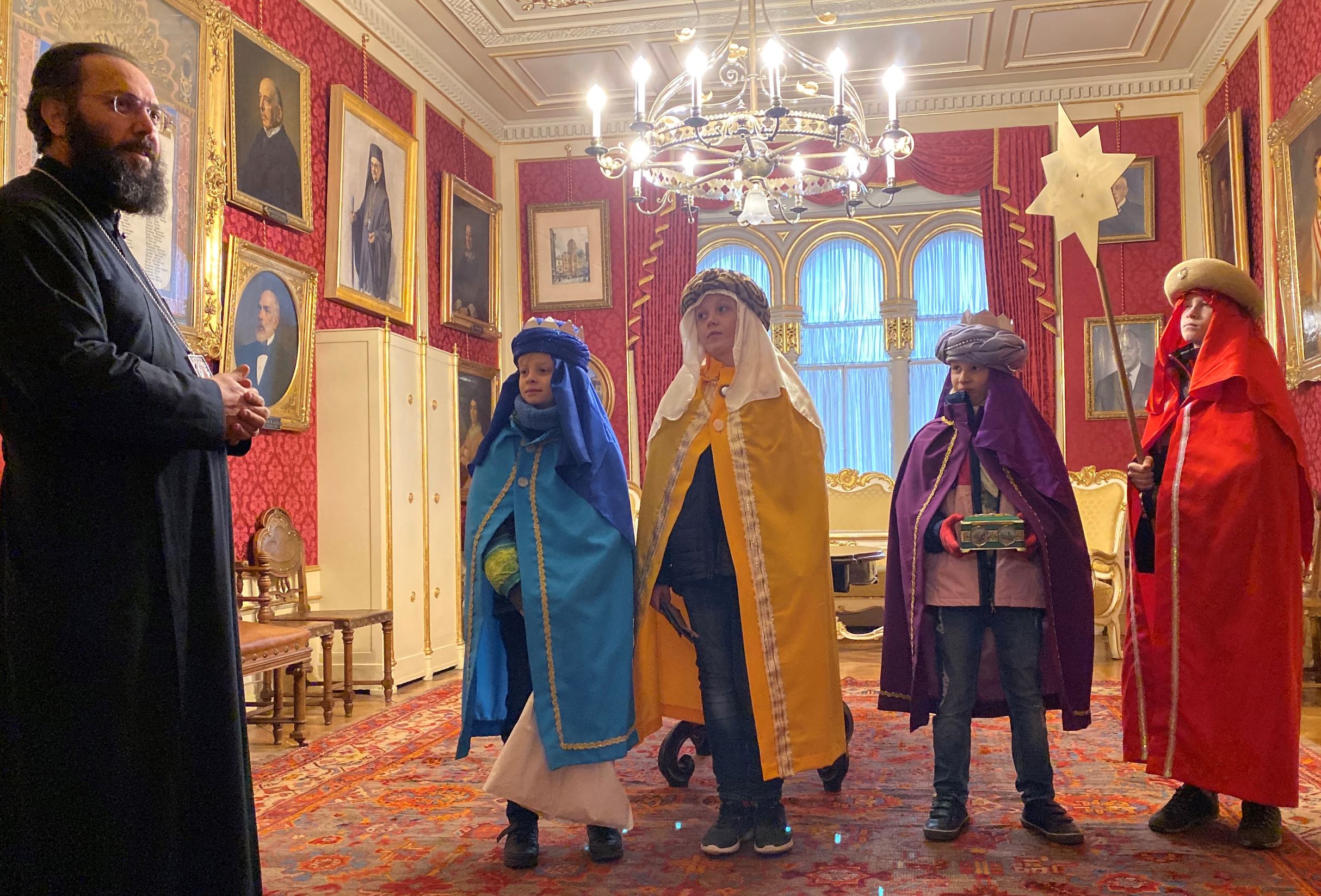 Sternsinger zu Besuch in der Metropolis von Austria