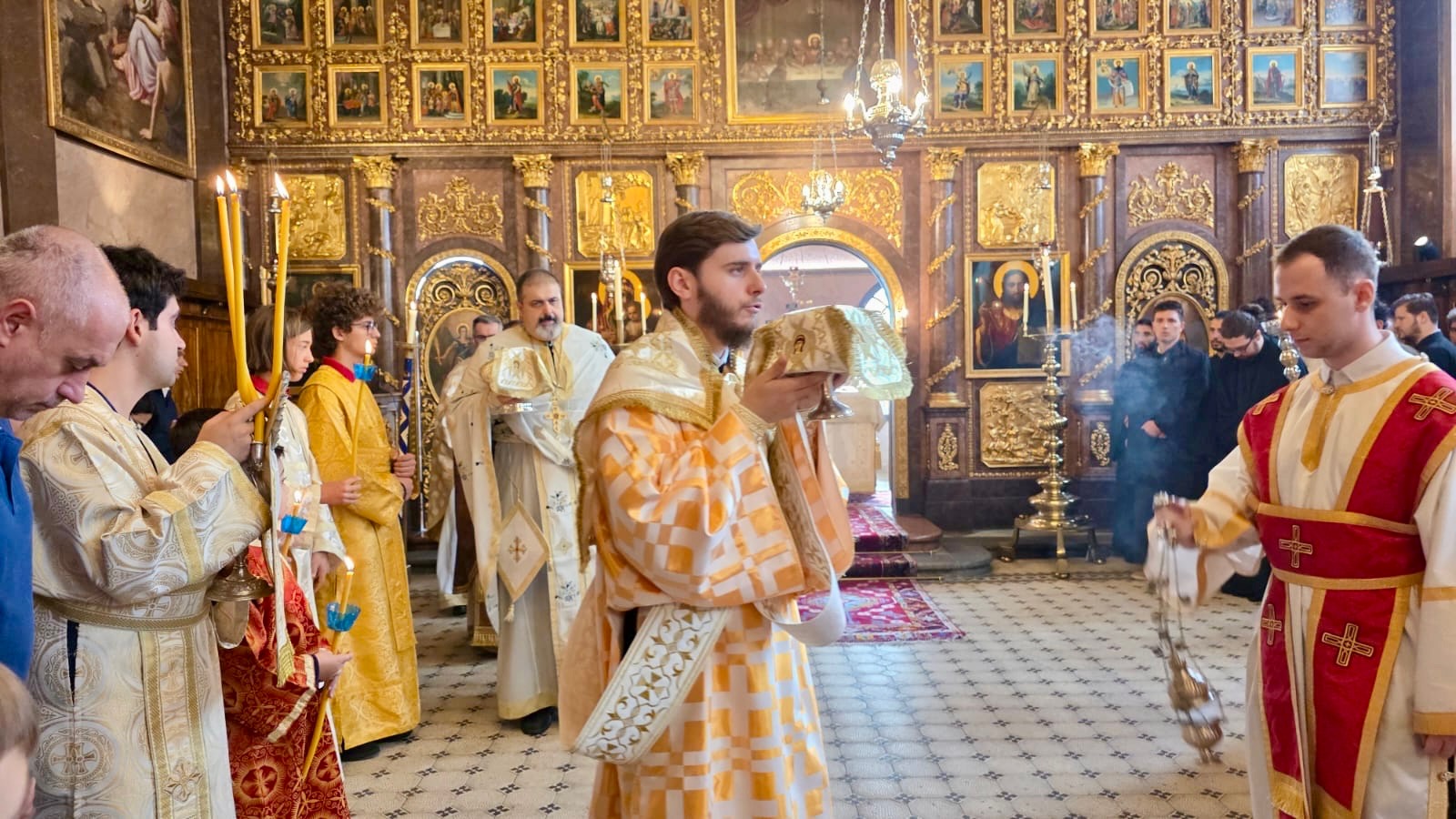 Sonntag nach der Erhöhung des Kostbaren und Lebensspendenden Kreuzes in der Kirche des Heiligen Georg in Wien