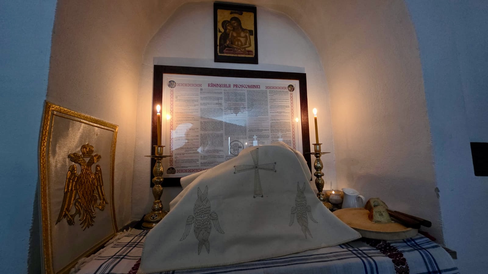 Erzbischöfliche Göttliche Liturgie zum Patronatsfest der Pfarrgemeinde der heiligen Paraskeva von Epivates in Wiener Neustadt